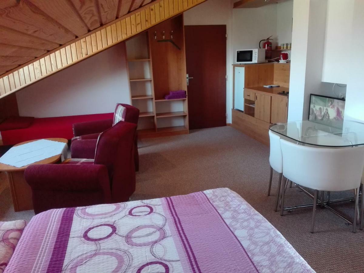 Vila Mirka Poprád Kültér fotó